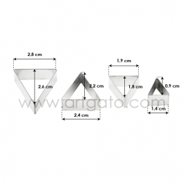 Triangles, Jeu de 4 Tailles - en Fer Blanc