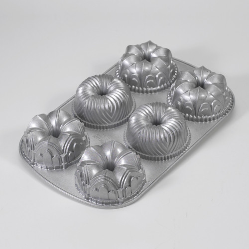 Nordicware® Cake Pan  6 Individual Bundt Cakes - Artgato